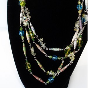 necklace from paper beads