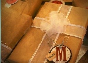wrap gifts