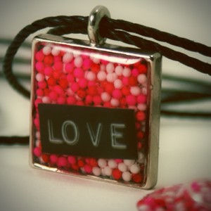 Resin jewelry tutorial Love text & candy sprinkles from @savedbyloves