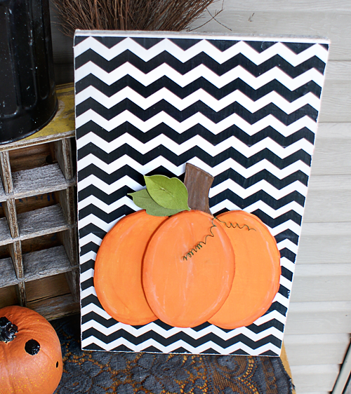 DIY Scroll Saw Pumpkin #Fall Decor #chevron background at @savedbyloves