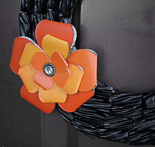Make a #HalloweenDIY #Wreath from Licorice and paint chips @savedbyloves