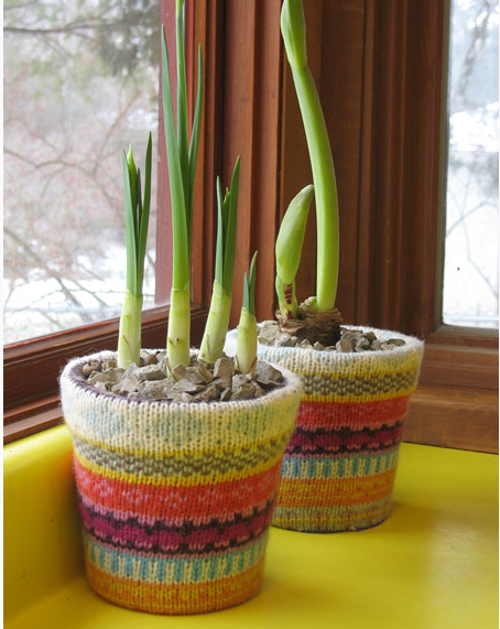 #Upcycle old sweater to planter cover and 50+ other projects to make from #recycled sweaters @savedbyloves #DIY