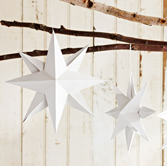 Make White Vinyl flashing stars for #Christmas #Decor by Lowes, featured @savedbyloves