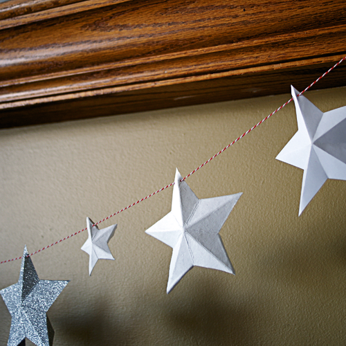 Make #DIY Paper Star #Garland for your #Holiday Decor @savedbyloves