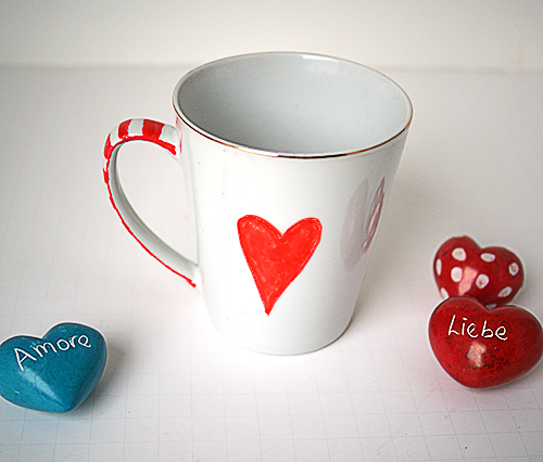 @DecoArt_Inc Valentine's Day Mug Dollar Store Craft @savedbyloves