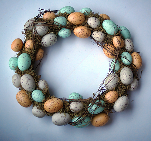 #Easter Wreath #DIY from @savedbyloves