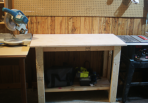 How to Make a Workbench @savedbyloves #woodworking #DIY