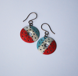 Easy to Make Patriotic Earrings with #distressPaint from @savedbyloves