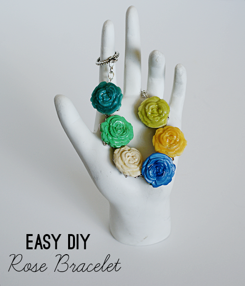 Make an easy diy rose bracelet with #modmelts #resinflowers @savedbyloves