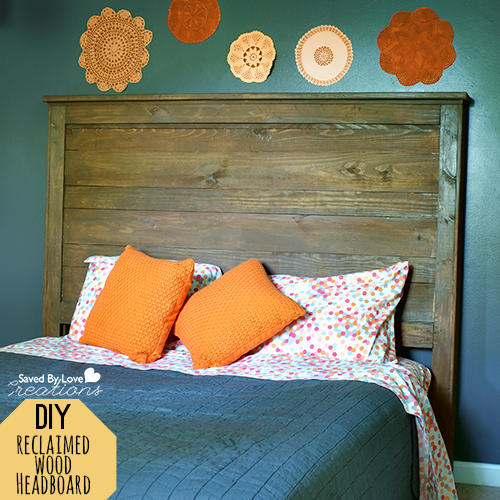 How to Make a Reclaimed Wood DIY Headboard @savedbyloves