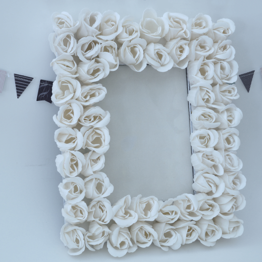 How to Make a Dollar Store Rose Frame