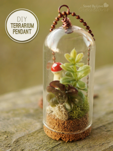 DIY Terrarium Necklace Tutorial using Tim Holtz Corked Cloche @savedbyloves