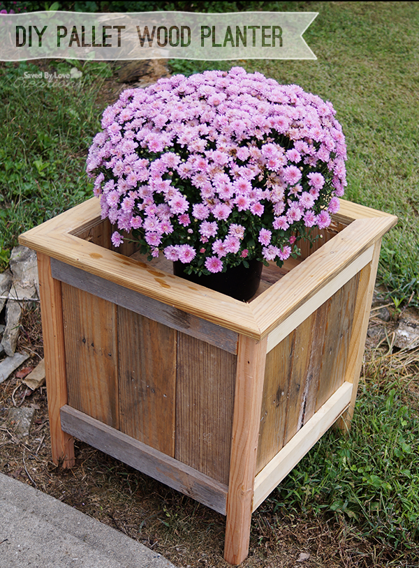 How to make a reclaimed wood planter from shipping pallets @savedbyloves