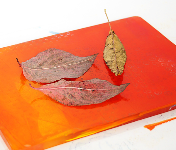 Crafting with leaves