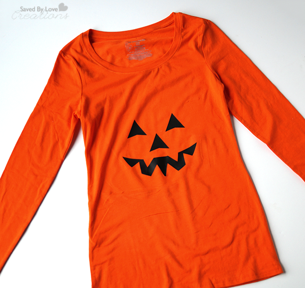 DIY Halloween Tshirt with Silhouette @savedbyloves